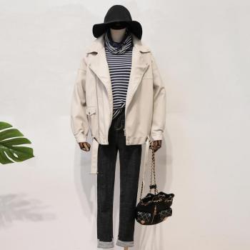 Chaqueta Suelta de Cuero PU con Detalle de Cinturón