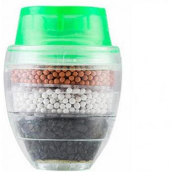 Filtration d'eau domestique avec épurateur à charbon actif