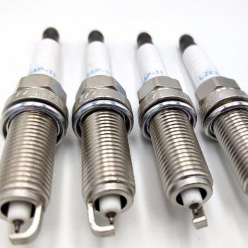 Iridium Spark Plugs 4pcs for Nissan X-Trail Qashqai NV200 Note
