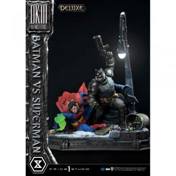 DC Comics Deluxe Figur Batman Vs. Superman (Die Rückkehr des Dunklen Ritters) 110 cm