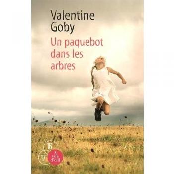 Un paquebot dans les arbres