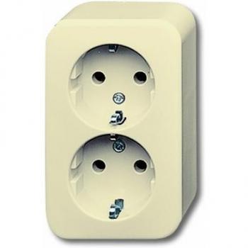 Duro 2000 Aufputz Schuko-Dose von Busch-Jaeger