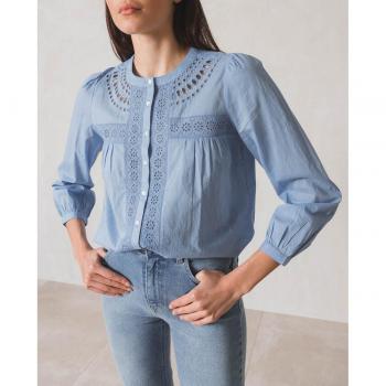 Camisa de mujer con bordados Indi & Cold