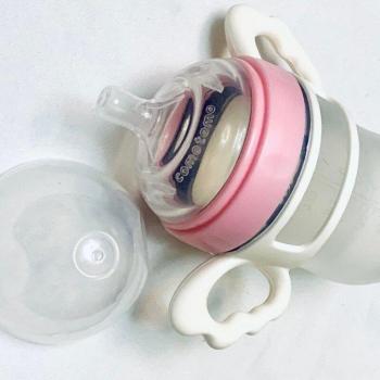 AquaMamá – Botella de Agua para Bebés con Cuello Ancho