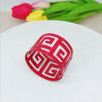 European Hollow Pattern Napkin Ring Set