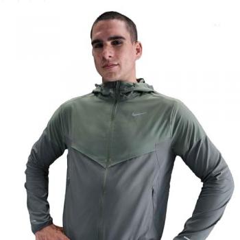 Nike Impossibly Light Windrunner ExtremeGuard Raincoat