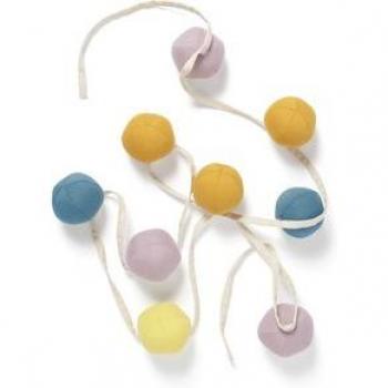 Kids Concept® Verspielte Pompon Girlande