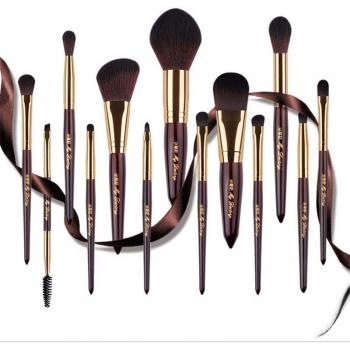 Kit de brochas de maquillaje en tonos variados