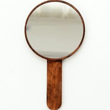 Miroir de beauté en bois élégant