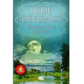 Extraños a la luz de la luna