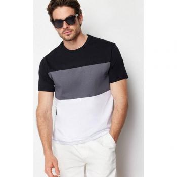Regular Fit Herren T-Shirt Trendyol – Schwarzes Baumwoll‑T-Shirt, Farbblock, S