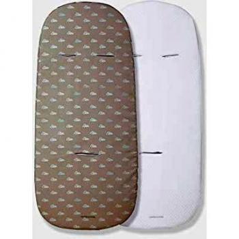 Farblich sortierte Überzüge für Babywannen und Kinderwagen