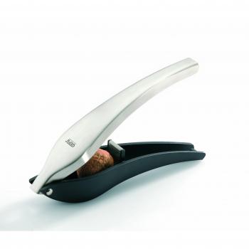 GEFU Manolo Ergonomic Nutcracker with Dual Chamber System
