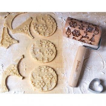 Rouleau en bois décoratif Noël Patisse