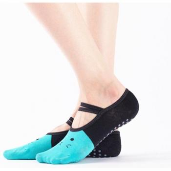 Women’s Non-Slip Yoga and Pilates Socks with Cat Design