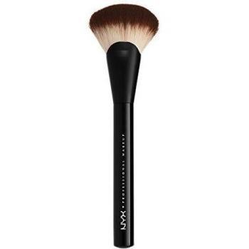 NYX Profi-Fan Pinsel 06 – samtiger Puder