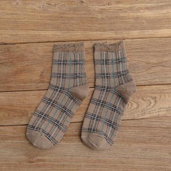 Modische Socken mit Glanzfäden für Damen