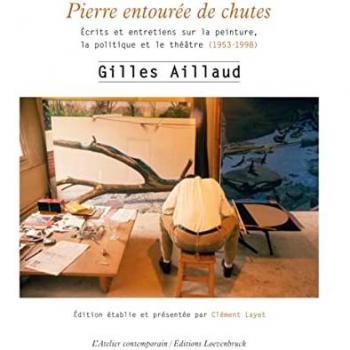 Pierre entourée de chutes