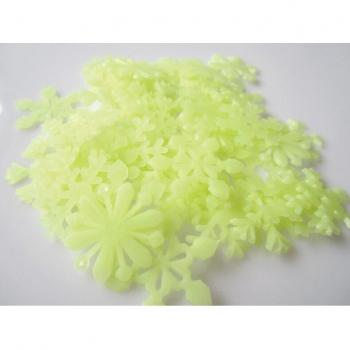 Holiday Sparkle: 50PCS Snowflakes for Kids' Rooms