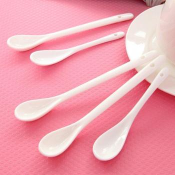 Premium Pure White Ceramic Spoon Pack – 5pcs, 17cm, Versatile Tableware Tool