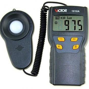 VICTOR VC1010A Light Meter