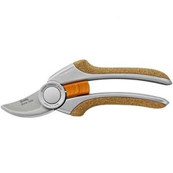 Fiskars Bypass-Gartenschere Antihaftbeschichtet