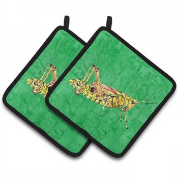 Grasshopper on Green Fabric Pot Holders by Caroline's Treasures