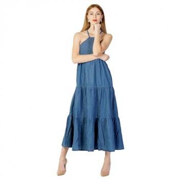 Traje Denim Veloce con Tirantes y Nido de Abeja
