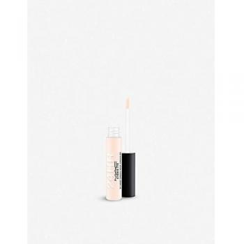 MAC Studio Fix 24-Hour Smooth Wear Concealer