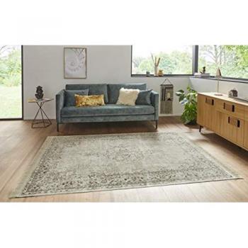Fringed Cream Velvet Medallion Rug – Oriental Vintage Style, 95 × 133 cm