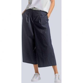 Culotte im maritimen Stil