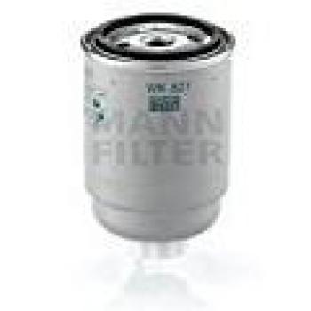 MANN-FILTER Kraftstofffilter WK 821 für PKW