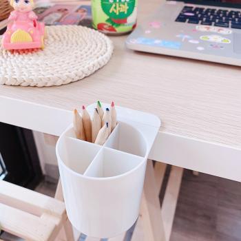 Porte-stylo décoratif en plastique