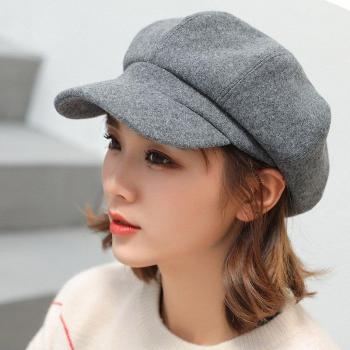 Gorra de pintor Z130 con visera rígida y diseño artístico
