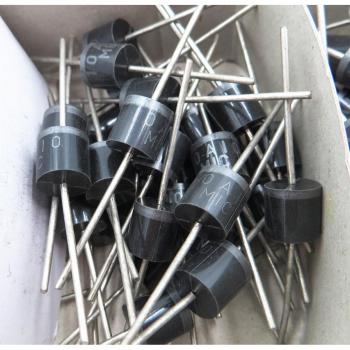 Diode de Barrière Schottky 1000V 6A, 10A, 20A – Énergie Solaire