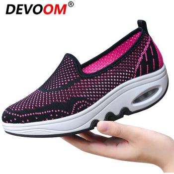 Lightweight Women’s Fitness Shoes
