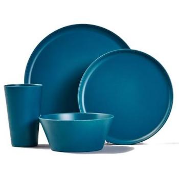 16-Piece Dinnerware Set in Melamine by Hi-Gear