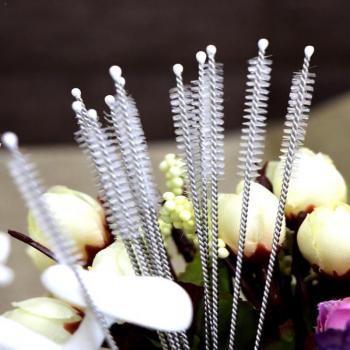 Set 4 brosses en acier inox pour bouteille et paille de nourrisson
