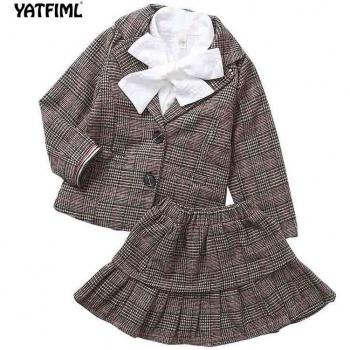 Trajes de Niñas Elegantes