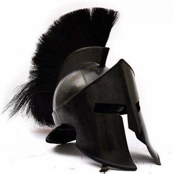 Replika negra del casco medieval de los espartanos