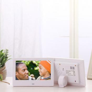 EastVita 7 PhotoFrame LED – Album électronique 1024x600