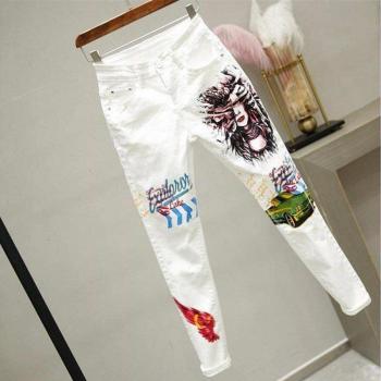 Slim Body Women’s White Denim Capris with Print