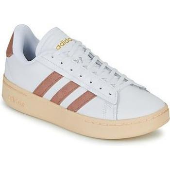 Adidas Alpha Grand Court Feminina em Branco