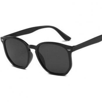 Ovaler Retro-Sonnenbrillenlook für Damen