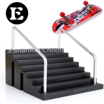 Interessantes Fingerboard mit Rampe