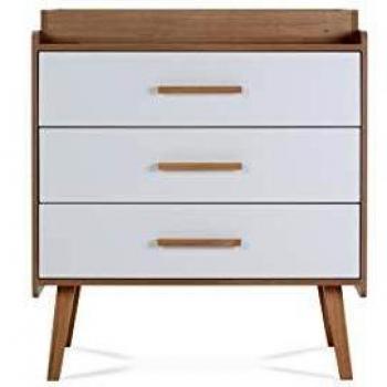 Spacious Silver Cross Westport Dresser with Integrated Changer