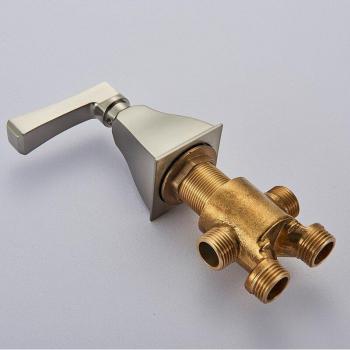 Dusche und Badewanne Mischventil in gebürstetem Nickel