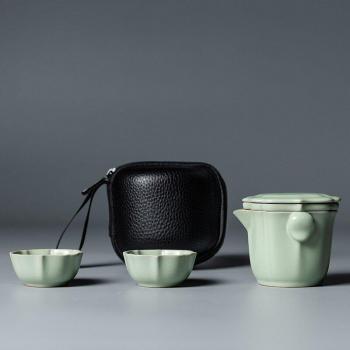 Keramisches Teeset für Reisen mit Gaiwan und Tassen von LUWU