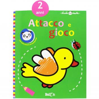Piccolo panda. Attacco e gioco. 2 anni. Con adesivi (verde). Ediz. a colori