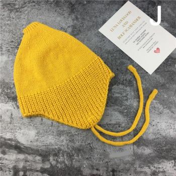 Bonnet en laine pour bébé couleur unie